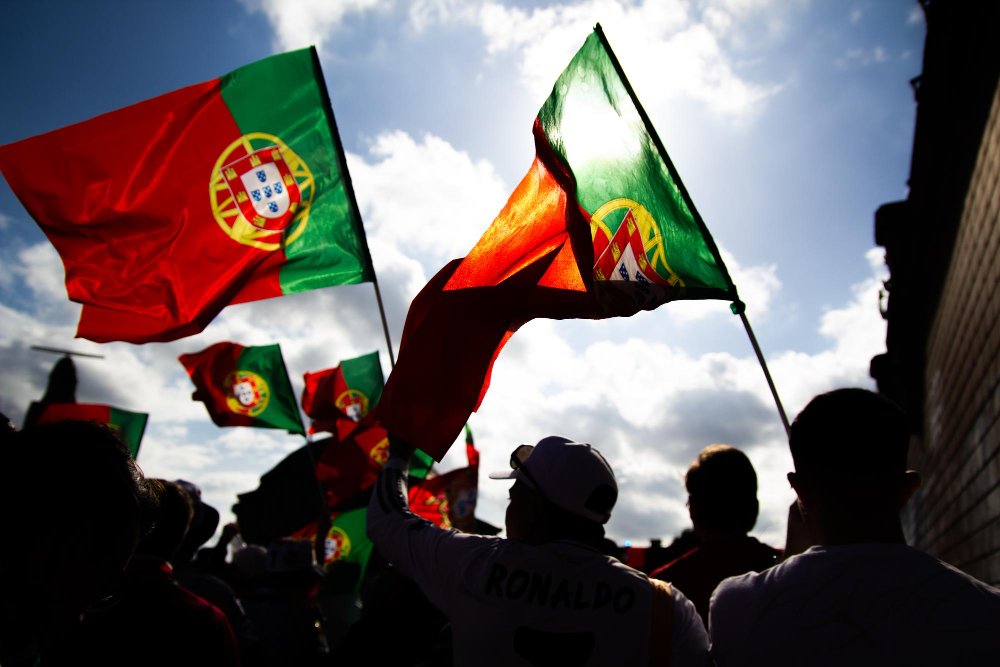 brazilians-stage-new-protests-over-portugal-visa-processing-delays.jpg