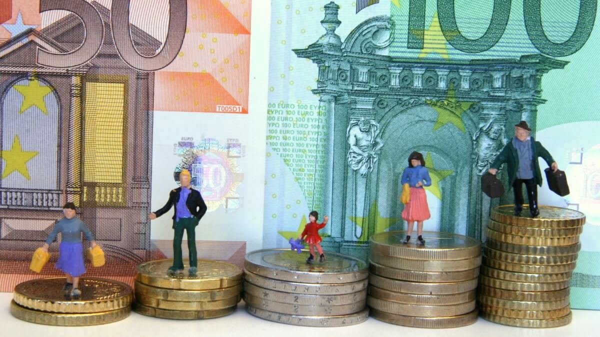 bulgaria-latvia-and-hungary-have-the-lowest-minimum-wages-in-eu-eurostat-shows bulgaria-latvia-and-hungary-have-the-lowest-minimum-wages-in-eu-eurostat-shows