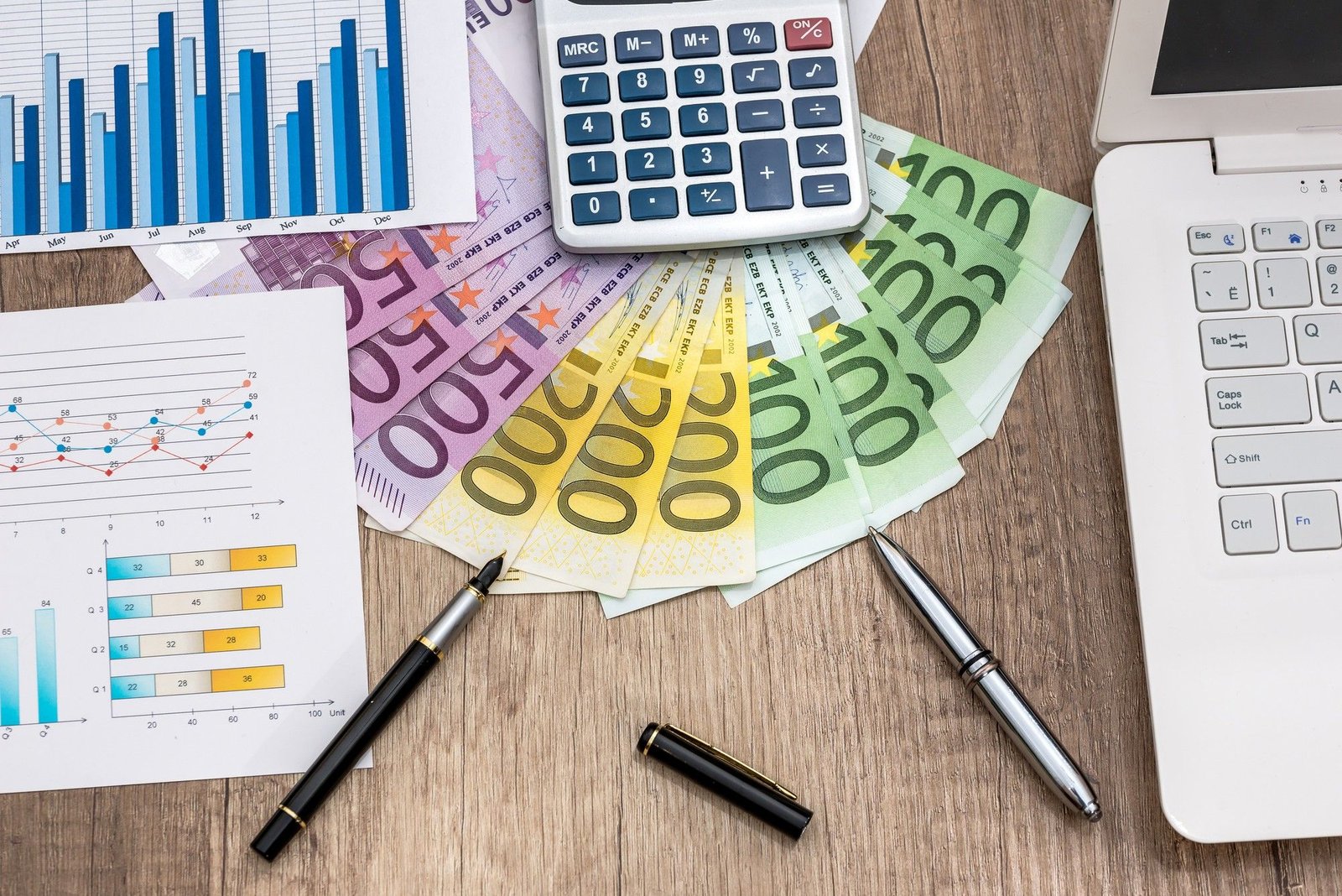eurostat-average-annual-salary-in-eu-stood-at-33500-in-2021
