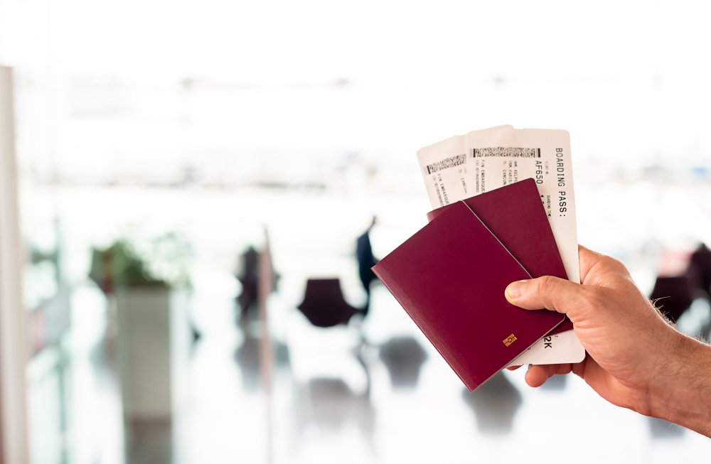 foreign-national-caught-with-fake-schengen-visa-while-attempting-to-enter-greece.jpg
