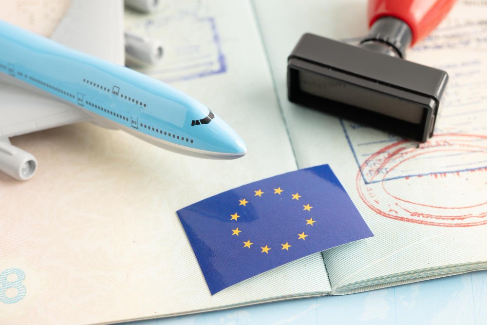 these-10-nationalities-applied-the-most-for-schengen-visas-in-2024.jpg