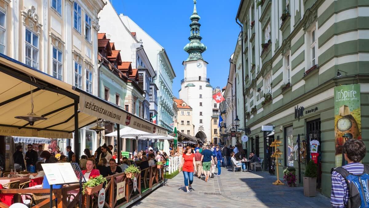 tourism-in-slovenia-marks-a-successful-start-of-the-season-with-2-million-overnight-stays-recorded-i